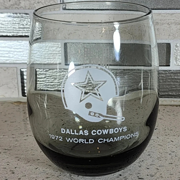 Pair of Vintage Dallas Cowboys NFL 1972 World Champs Glass 4.5" Tall Smoke - Picture 1 of 5